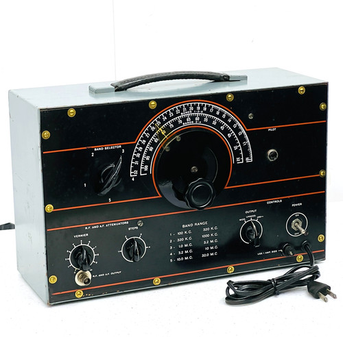 Vintage army wwii radio - army,