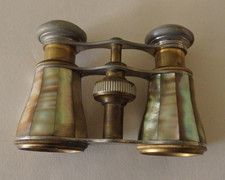 Altes Opernglas Theaterglas Perlmutt-Messing