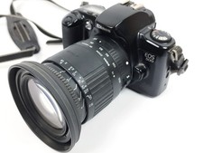 Analogkamera Canon EOS 500 mit