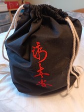 Wing Tsun Kuen, bestickter Sportbeutel / Gym Bag