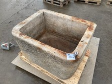 Alter brunnen aus grauem - alter,