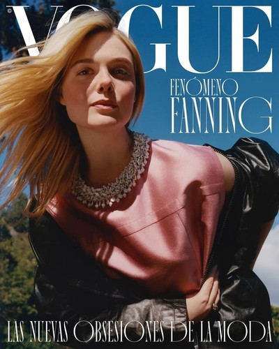 Vogue magazine spain - magazine, april