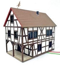 Busch H0 1404 Reiterhof Schmiede ca. 6,7 x 10,2 x 9,2 cm - 1:87 HO H0