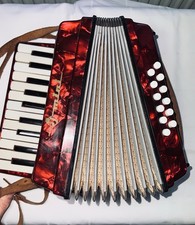 Vintage Kinder-Akkordeon rot