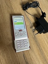 Sony Ericsson  Walkman W595 - Cosmopolitan White (Ohne Simlock) Handy