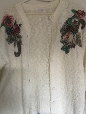 Yorn  Strick Pullover ~ Strickjacke ~Blumen ~Cremeweiss ~ Gr 40