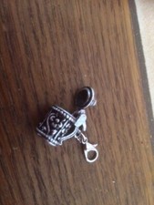 1 Anhänger mit Karabiner silberfarben Bierkrug 3 D