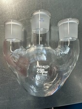Dreihals Rundkolben 250ml 3x NS 29