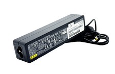 Fujitsu AC Netzteil Ladegerät für MEDION Akoya S4216, MD98419, MD98550