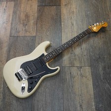 Fender Japan STR Stratocaster