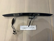 Original Audi A8 4E Griffleiste Heckklappe 4E0827576F mit orig. Rückfahrkamera