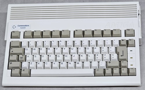 Commodore amiga 600 - commodore,