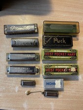 6 rare und einwandfreie Miniatur-Mundharmonikas - Sammlerstücke mit Etui