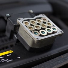 Opel Omega B, Bosch ABS Steuergerät Reparatur