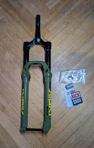 Rockshox lyrik base - rockshox,