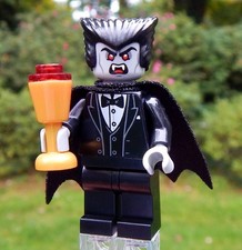 NEW LEGO COUNT DRACULA MINIFIG