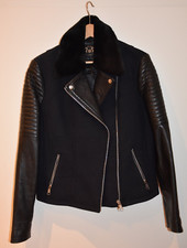 Wolljacke mit Lederärmeln