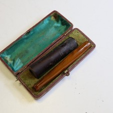 Holz Bernstein Zigarrenspitze im Etui, 13 cm                B14