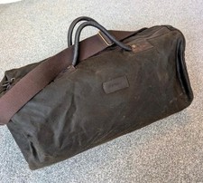 BARBOUR WAX COTTON REISETASCHE Olive UBA0017OL71