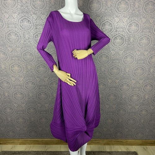 Women name dress - no, purple