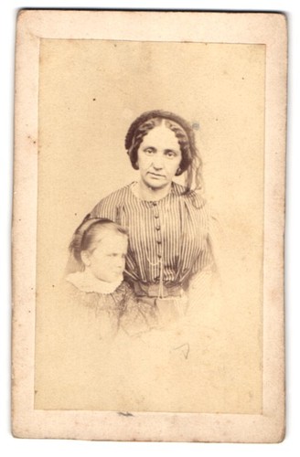 Fotografie frau gestreiften - frau, im