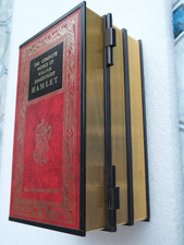 itt Corona- Feuerzeug - Zigaretten-Box mit Spieluhr in Buchformat -HAMLET - KB 7