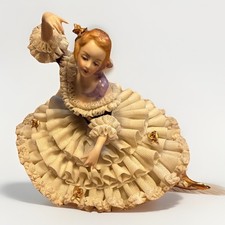 Wunderschöne Porzellan Figur