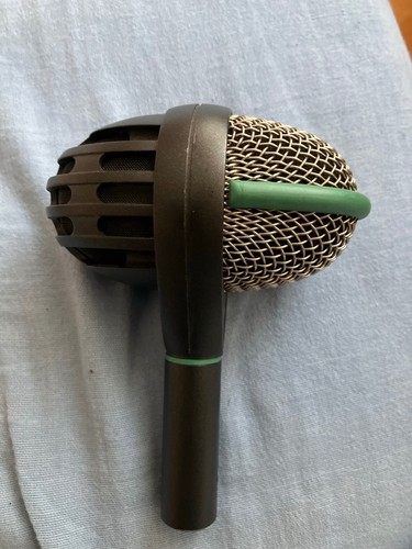 Akg d112 bassdrum mikro - akg,