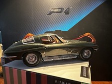 Corvette Stingray 1:18 Revell Motorbox 