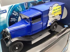 Modellautos 1:18 Solido