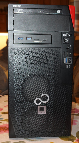 Fujitsu esprimo 7011 16 - p-7011, i5