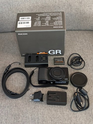 Ricoh iii extras - gr, x