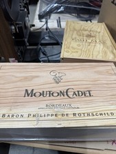 Mouton Cadet Bordeaux AOC –