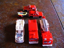 Amerikanische Feuerwehren            D         5  Fahrzeuge  +  6  BPZ