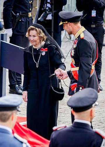 Königin sonja von norwegen - von,