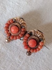 Koralle  Biedermeier-Brosche