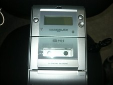 An Bastler:"JVC Microanlage ohne Lautsprecher