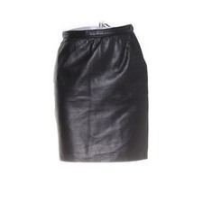 Yorn Boutique, Lederrock