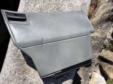 Handschuhfach / Handschuhkasten Leder grau für BMW E32 , Polster 565,  1709393
