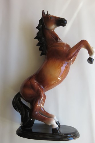 Große keramik figur - ,