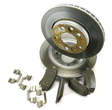 Bremse hinten Bremsscheibe Bremsbelege 5 km Volkswagen T5 6.1 7E0615601D