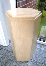 Travertin  Blumensäule