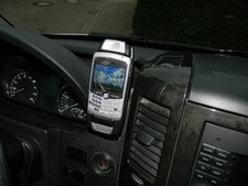 Original Mercedes Handyladeschale für Handy Blackberry Curve 8300 W221 W212 W906