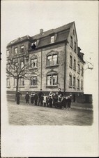 Foto Ak Ebersbrunn Lichtentanne Sachsen, Kinder vor einem Wohnhaus - 10416489