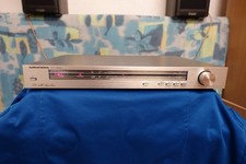 Grundig ST 1000 HiFi Tuner in Silber