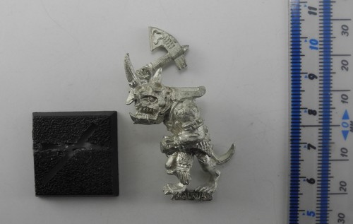 Saurus temple guard champion - saurus,