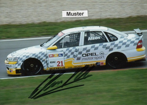 Autogramm auf foto 13x18 - autogramm,