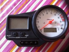 Armatur Cockpit Armaturen Tacho DZM Yamaha YZF R6 RJ03 BJ. 1999 - 2002