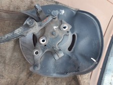 Achsschenkel Radnabe vorne links 1243300420 Mercedes-Benz W124 W 124