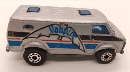 Chevy van 4x4 vampire silber - van,